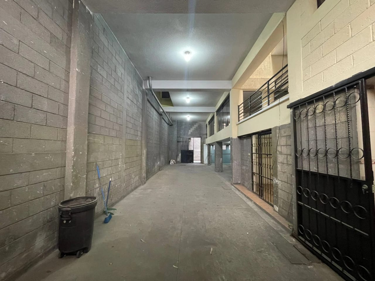 Renta de Edificio en zona 5 | Ideal negocio, uso comercial o empresarial — Edificio en Alquiler en Zona 5, Guatemala, Ciudad — foto 2 de 15