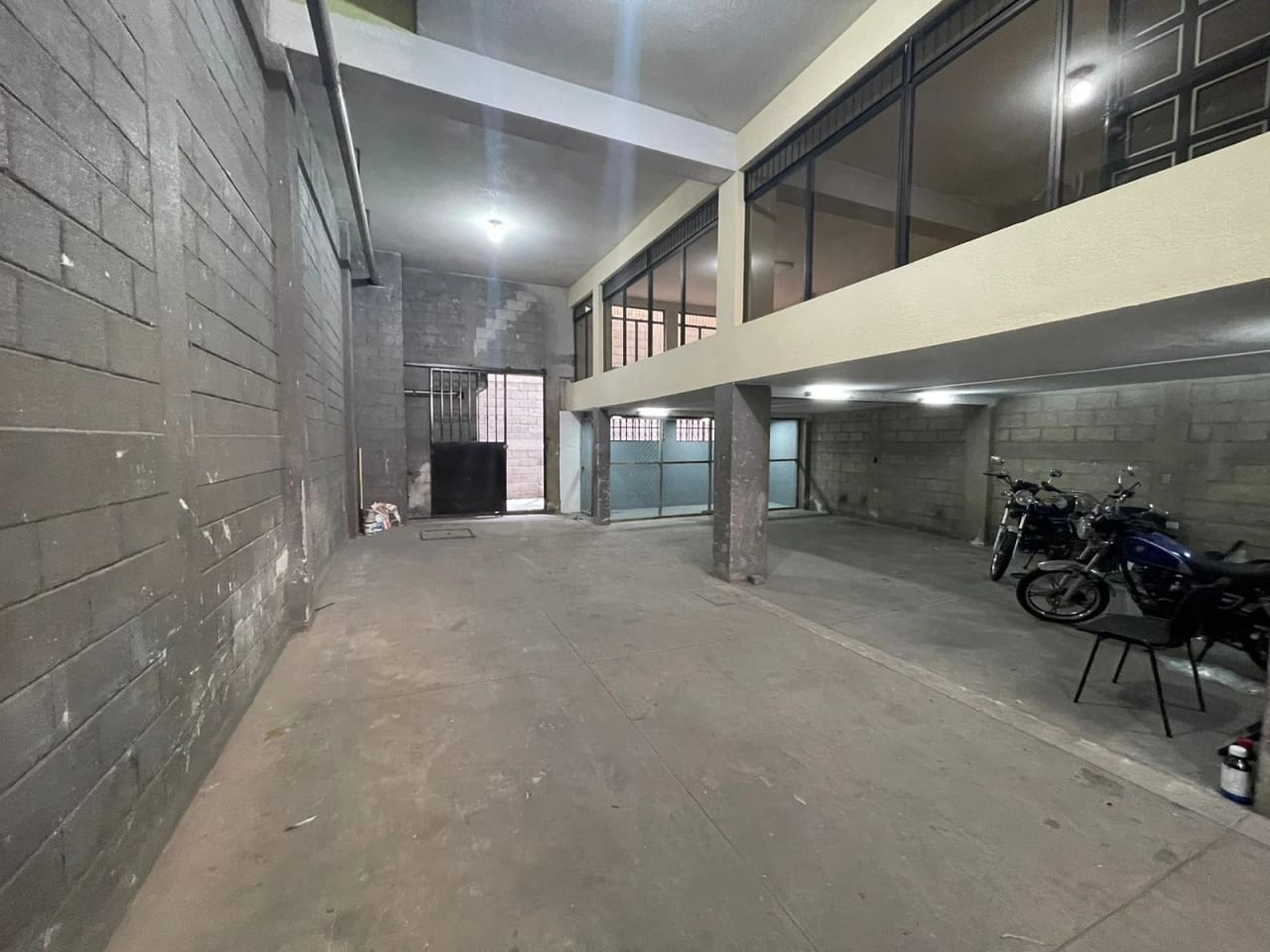 Renta de Edificio en zona 5 | Ideal negocio, uso comercial o empresarial — Edificio en Alquiler en Zona 5, Guatemala, Ciudad — foto 5 de 15