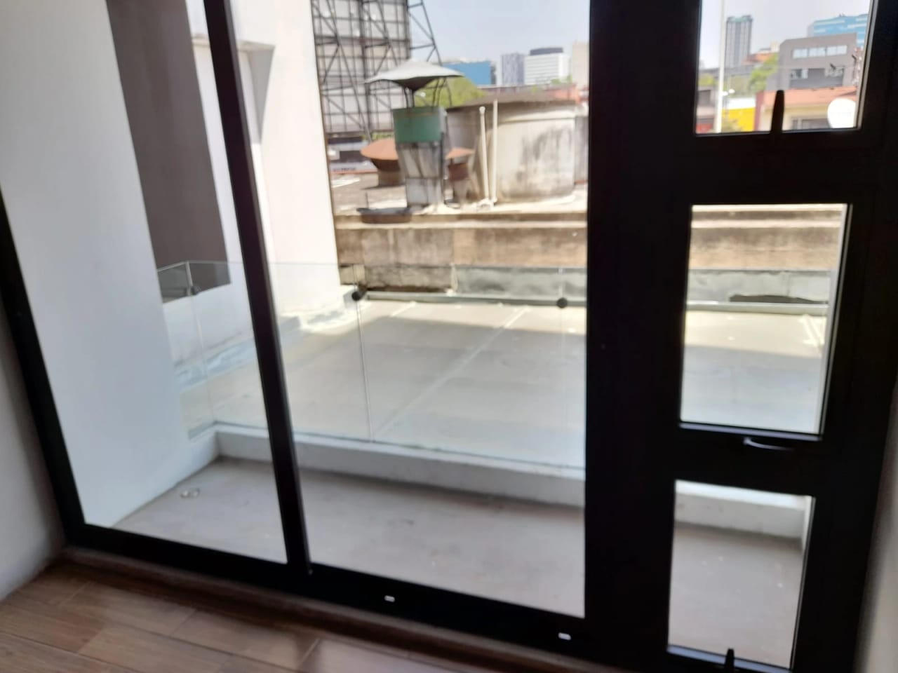 Renta de oficina en Edificio Ascend | Montufar Zona 9 — Oficina en Alquiler en Zona 9, Guatemala, Ciudad — foto 5 de 9