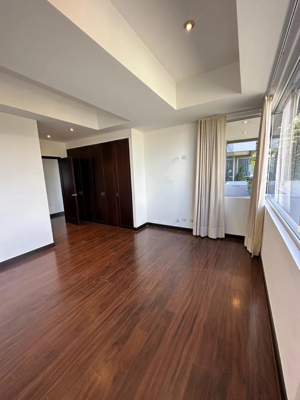 Alquilo de amplio apartamento en Edificio Quinze | Vista Hermosa 1 — Apartamento en Alquiler en Quinze, Zona 15, Guatemala, Ciudad — foto 7 de 11