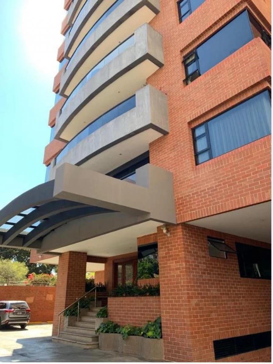 Altos de Santa clara zona 10 — Apartamento en Alquiler en Altos de Santa Clara, Zona 10, Guatemala, Ciudad — foto 1 de 5