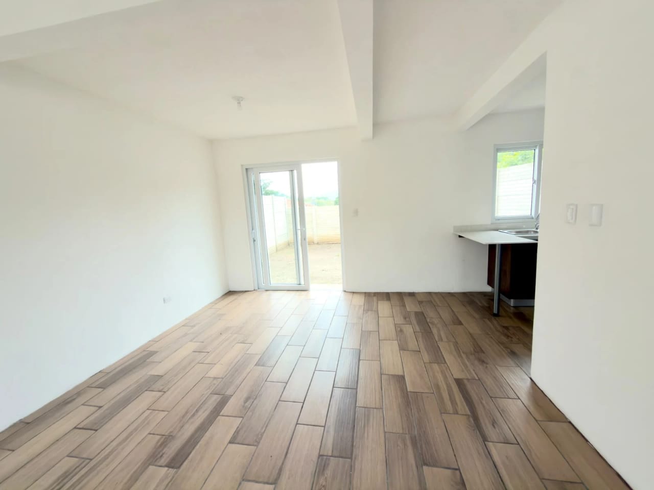 Se vende linda casa para estrenar en La Ceiba – Sanarate. — Casa en Venta en Sanarate, El Progreso — foto 5 de 17