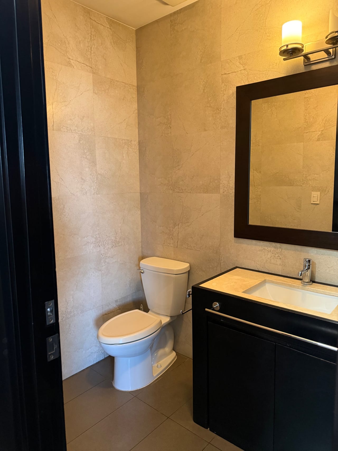 Loft de 150m2 en z 10 — Apartamento en Alquiler en 19-10, Zona 10, Guatemala, Ciudad — foto 10 de 14