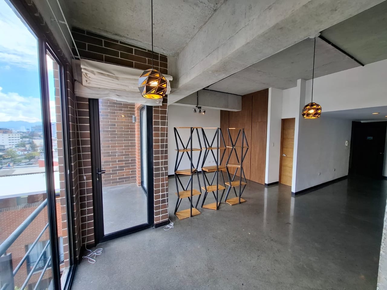 Renta 4 Venezia 4 Grados Norte — Apartamento en Alquiler en Cuatro Venezia, Zona 4, Guatemala, Ciudad — foto 1 de 13