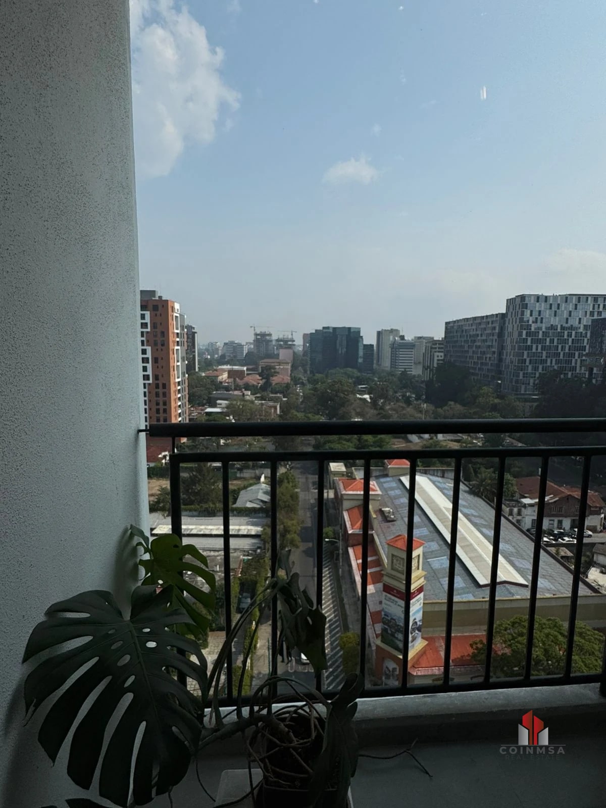 Apartamento amueblado en renta en zona 10 / Bonadiez — Apartamento en Alquiler en Bonadiez, Zona 10, Guatemala, Ciudad — foto 10 de 15