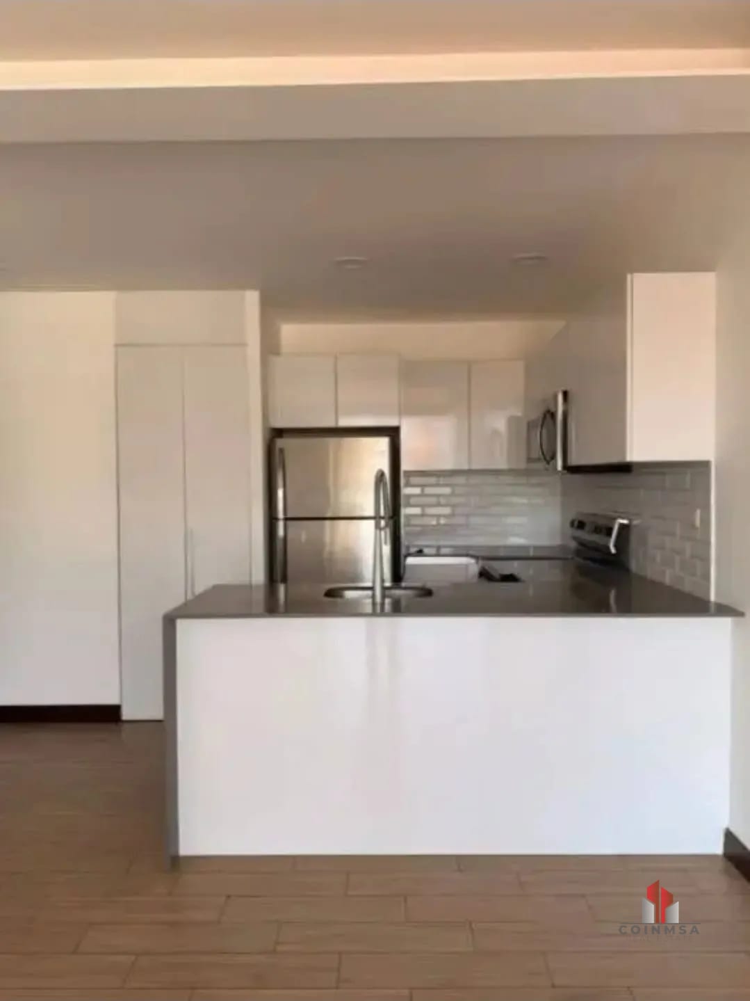 Apartamento semi - amueblado en renta zona 15 Vista Hermosa II — Apartamento en Alquiler en Avenik, Zona 15, Guatemala, Ciudad — foto 1 de 12