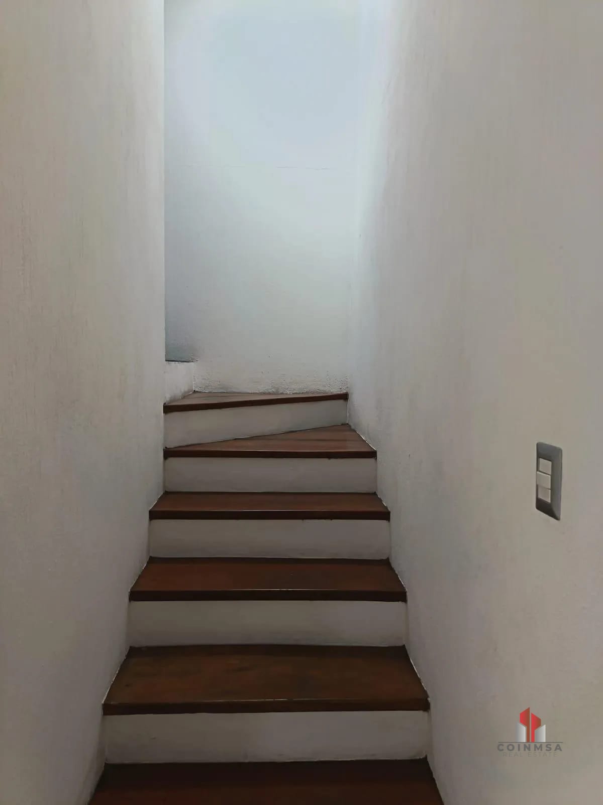 Casa en Renta zona 10 / 20 calle — Casa en Alquiler en Zona 10, Guatemala, Ciudad — foto 15 de 16
