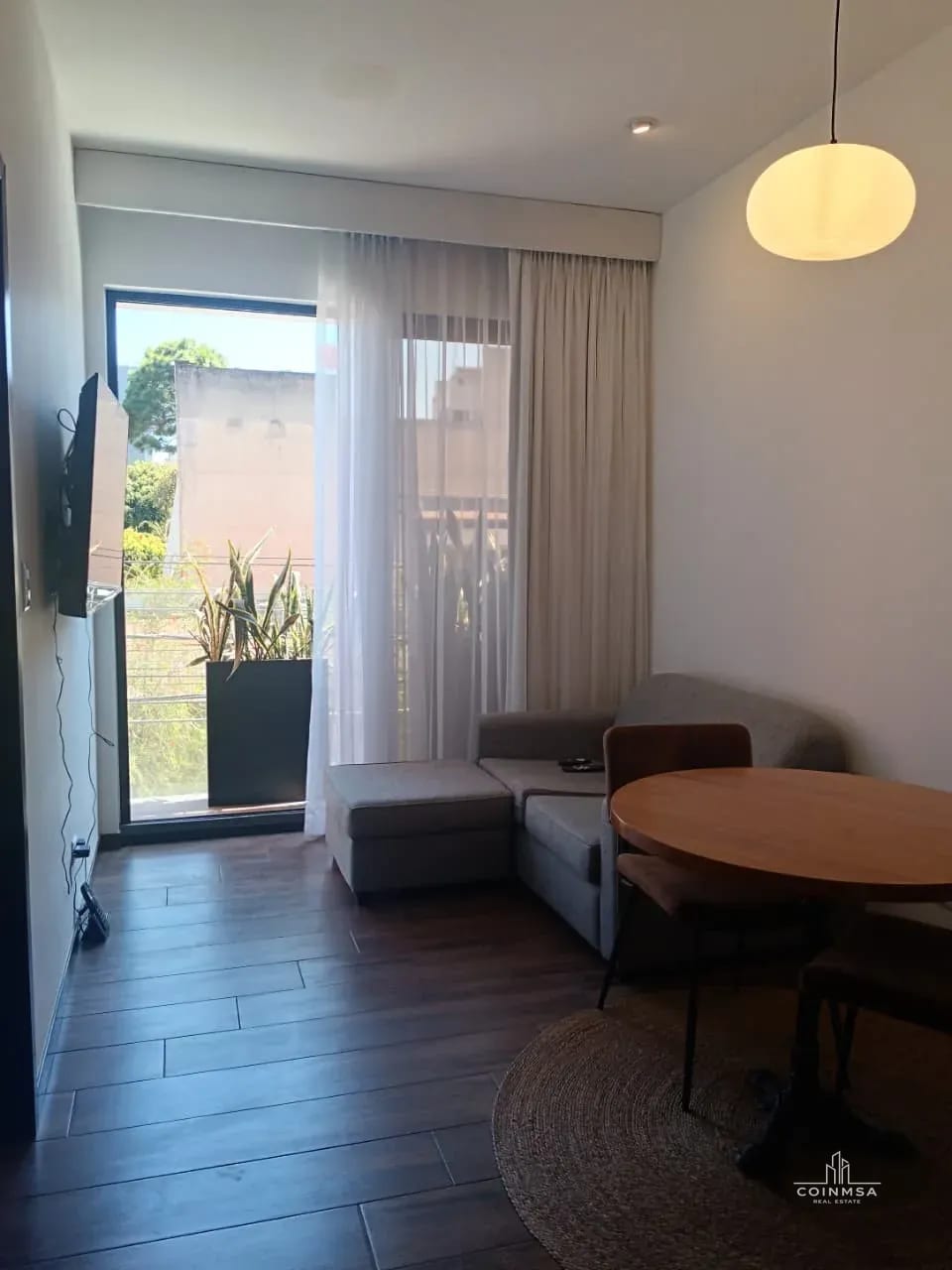 Apartamento amueblado en Renta zona 10 — Apartamento en Alquiler en Brunelo, Zona 10, Guatemala, Ciudad — foto 1 de 14