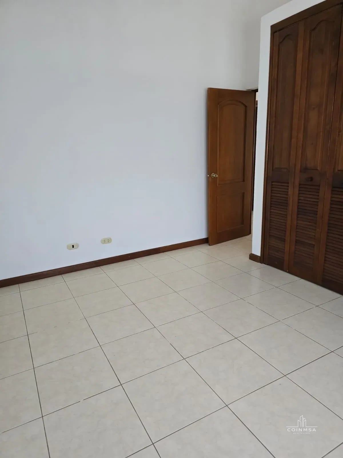 Casa en renta en zona 14 / La Moncloa — Casa en Alquiler en Zona 14, Guatemala, Ciudad — foto 11 de 15