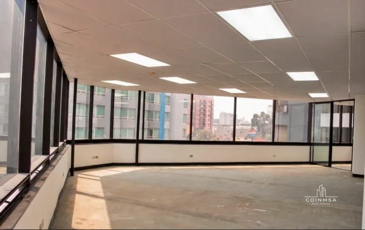 Oficina en renta zona 10 / Murano Center — Oficina en Alquiler en Murano Center, Zona 10, Guatemala, Ciudad — foto 1 de 3