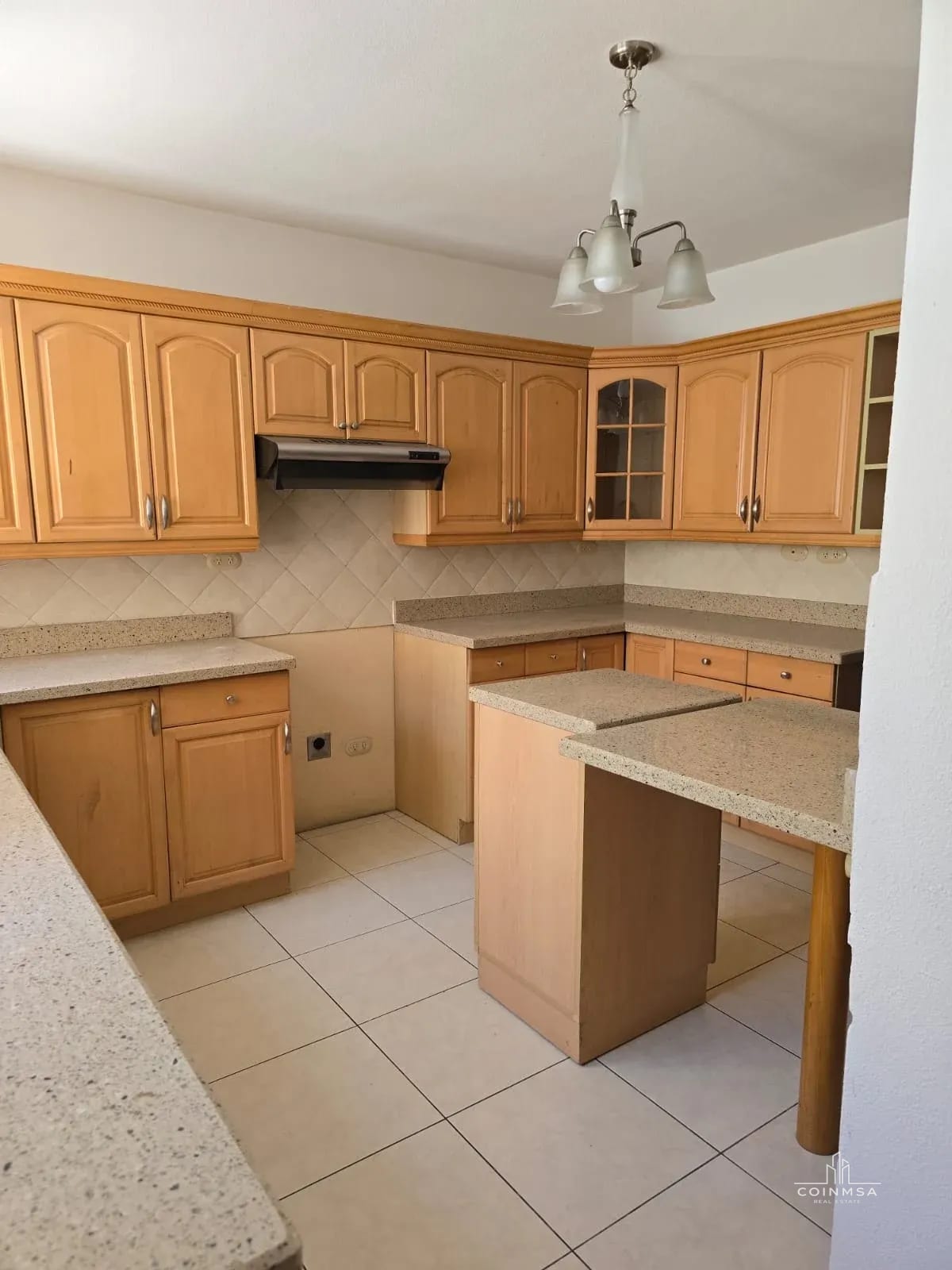Casa en renta en zona 14 / La Moncloa — Casa en Alquiler en Zona 14, Guatemala, Ciudad — foto 4 de 14