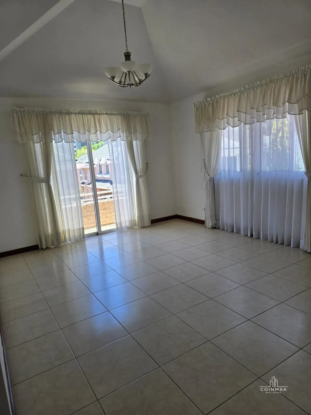 Casa en renta en zona 14 / La Moncloa — Casa en Alquiler en Zona 14, Guatemala, Ciudad — foto 10 de 14