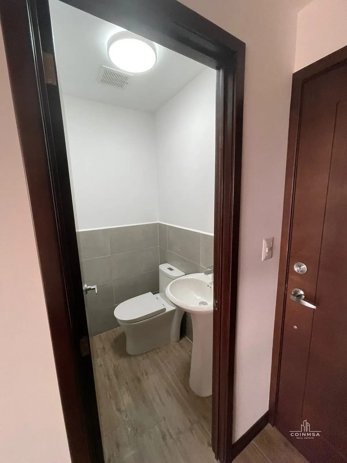 Apartamento en renta en zona 10 / Casalini Diagonal 6 — Apartamento en Alquiler en Casalini Diagonal 6, Zona 10, Guatemala, Ciudad — foto 4 de 14