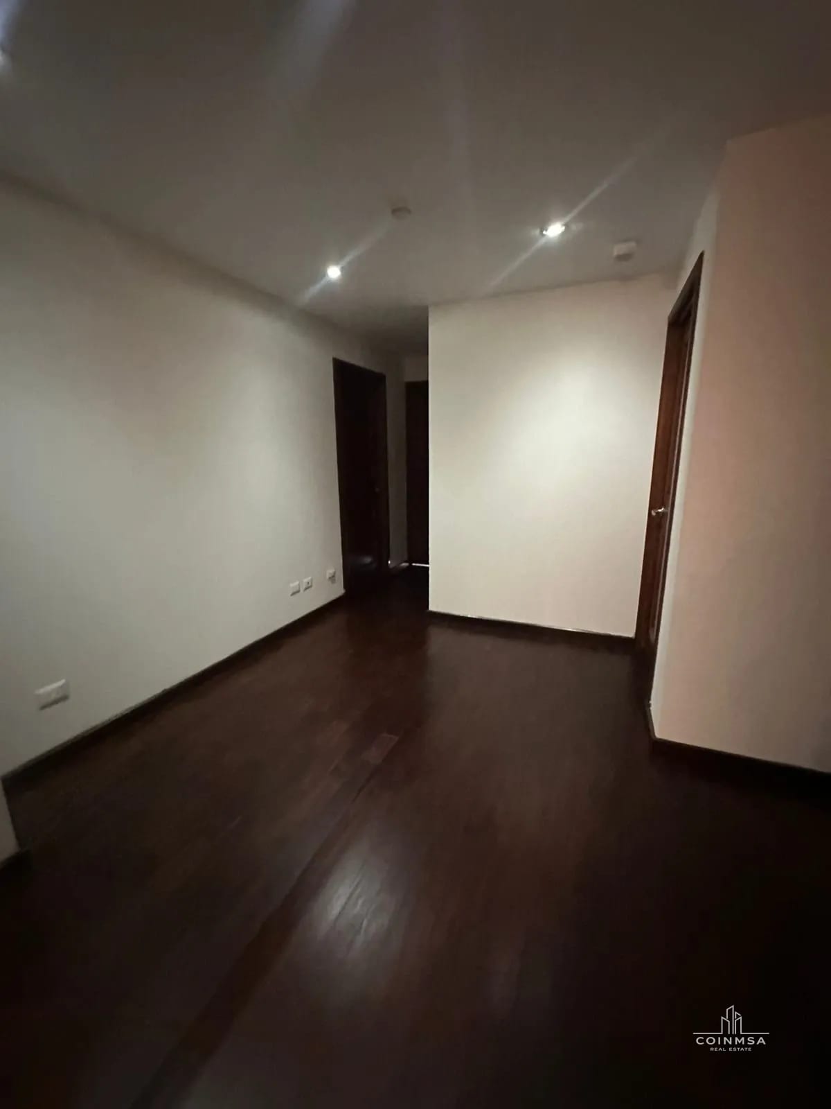 Apartamento en Renta zona 10 / Tiffany II — Apartamento en Alquiler en Tiffany II, Zona 10, Guatemala, Ciudad — foto 5 de 13