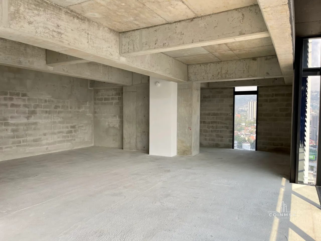 Oficina en renta zona 10 / Edificio 01010 — Casa en Venta en Buena Fuente, Carretera a El Salvador, Guatemala, Ciudad — foto 2 de 10