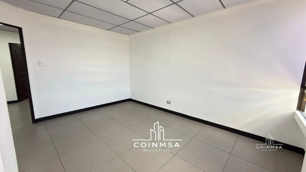 Oficina de en renta en zona 13 / Plaza Profesional — Oficina en Alquiler en Plaza Profesional, Zona 13, Guatemala, Ciudad — foto 4 de 11