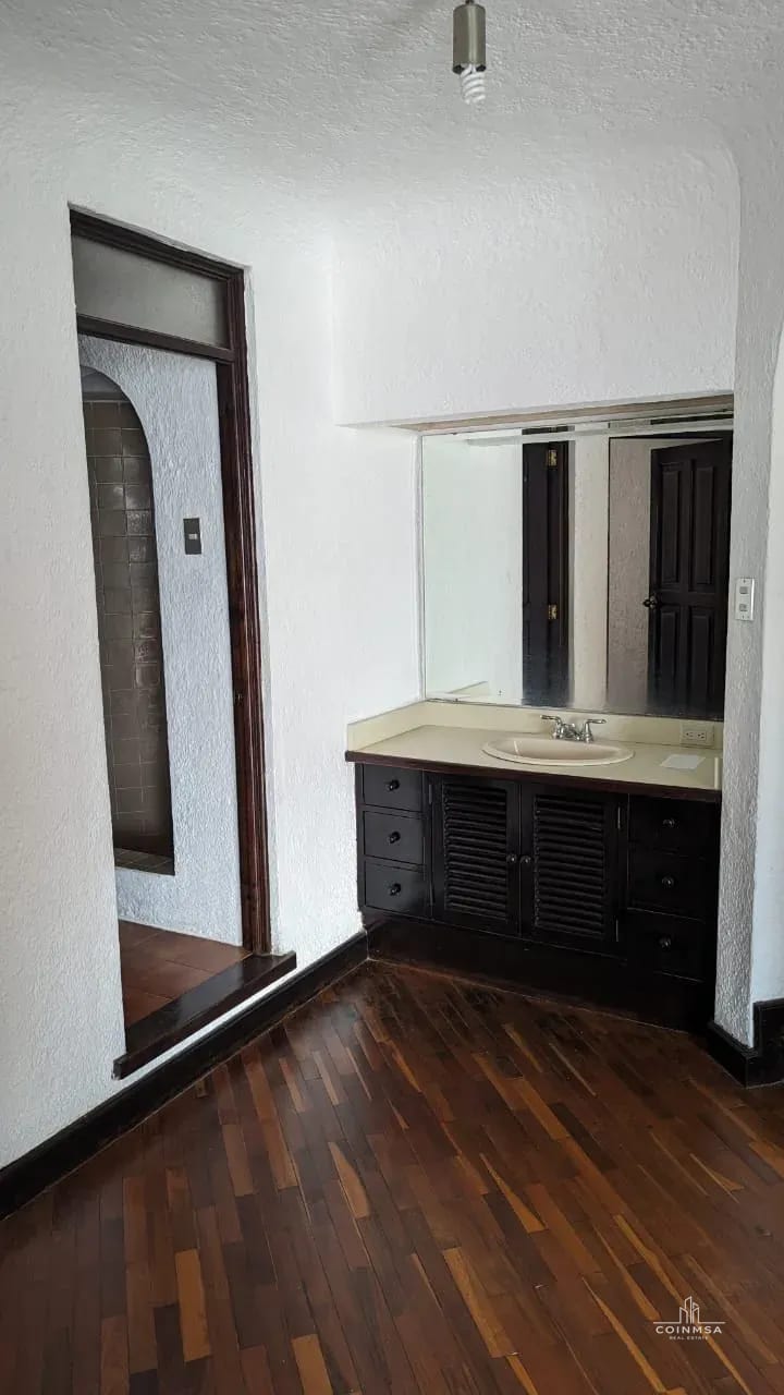 Apartamento en Venta zona 10 — Apartamento en Venta en Santa Clara Las Cañas, Zona 10, Guatemala, Ciudad — foto 10 de 15