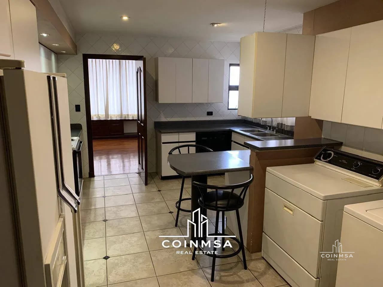 Apartamento en Renta zona 14 — Apartamento en Alquiler en Casa Alta, Zona 14, Guatemala, Ciudad — foto 6 de 15