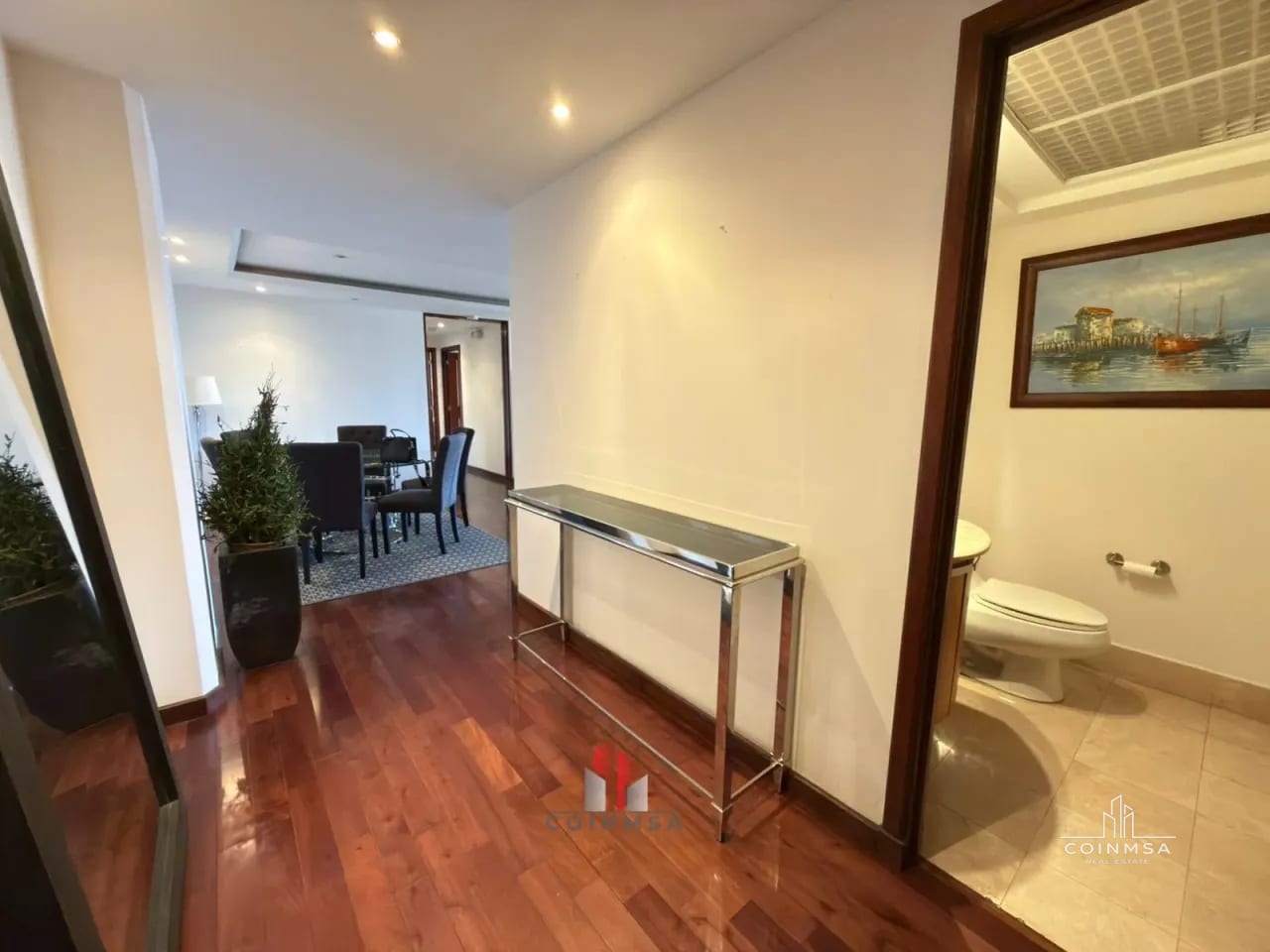 Apartamento amueblado en Venta zona 10 / Tiffany II — Apartamento en Venta en Tiffany II, Zona 10, Guatemala, Ciudad — foto 6 de 17