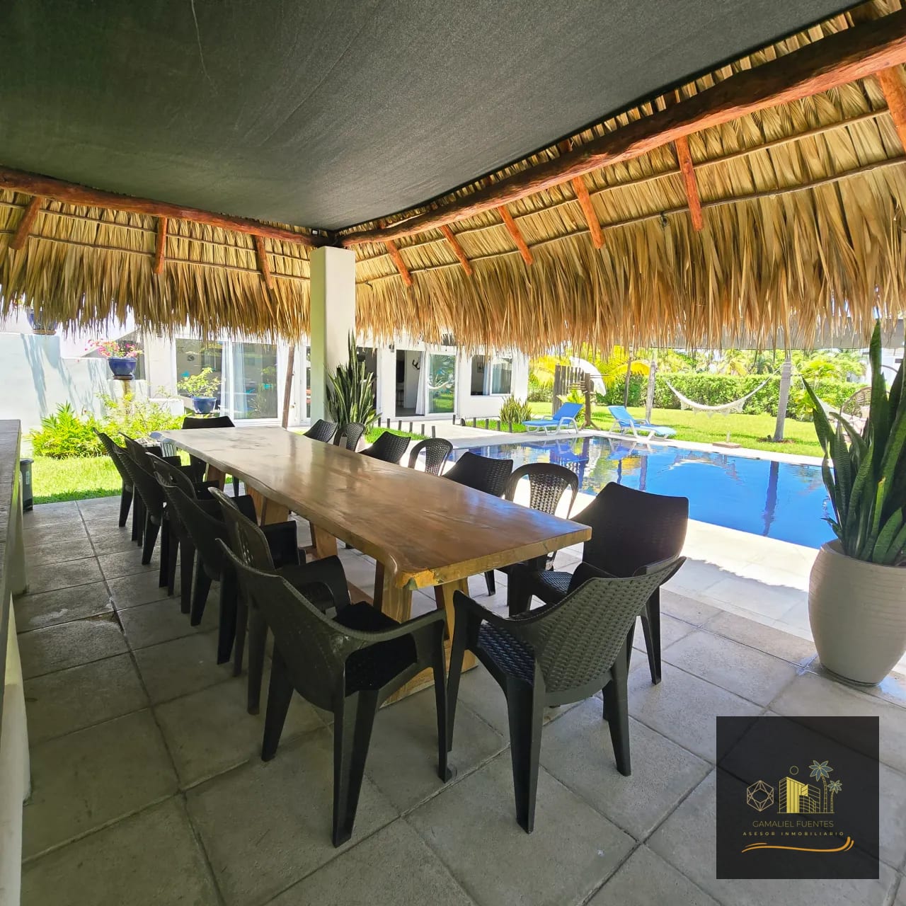 CASA DE PLAYA EN VENTA CON TITULO DE PROPIEDAD EN MONTERRICO — Casa vacacional en Venta en Monterrico, Santa Rosa — foto 4 de 17