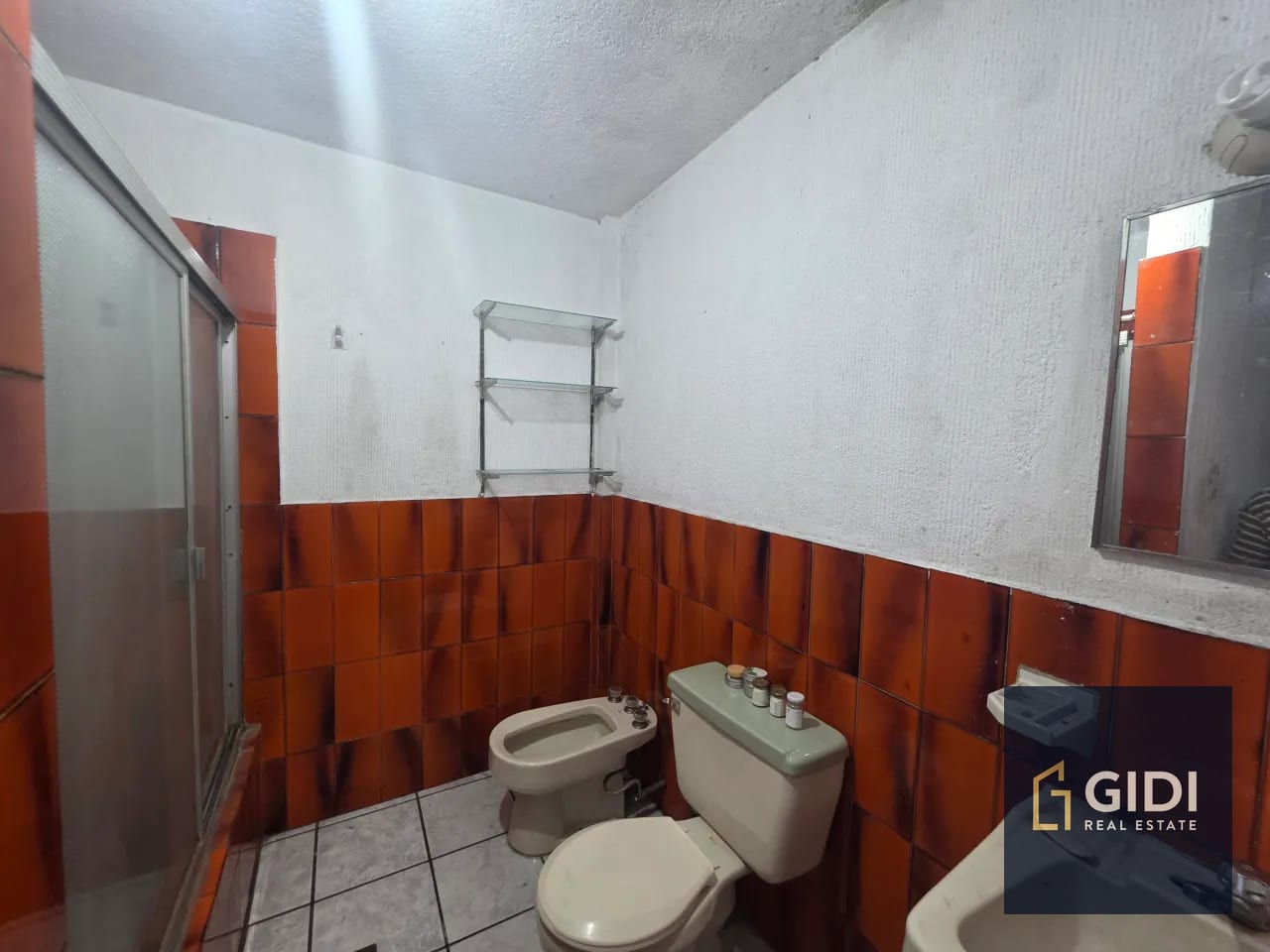 Casa amplia en renta Zona 1 | 3 hab + servicio + 2 parqueos — Casa en Alquiler en Zona 1, Guatemala, Ciudad — foto 12 de 16