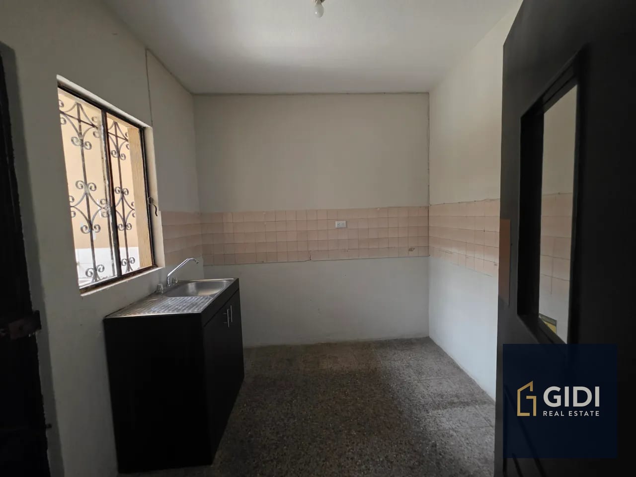 Casa en renta Col. Toledo Zona 7 | 4 dorm + servicio + 2P — Casa en Alquiler en Zona 7, Guatemala, Ciudad — foto 6 de 17