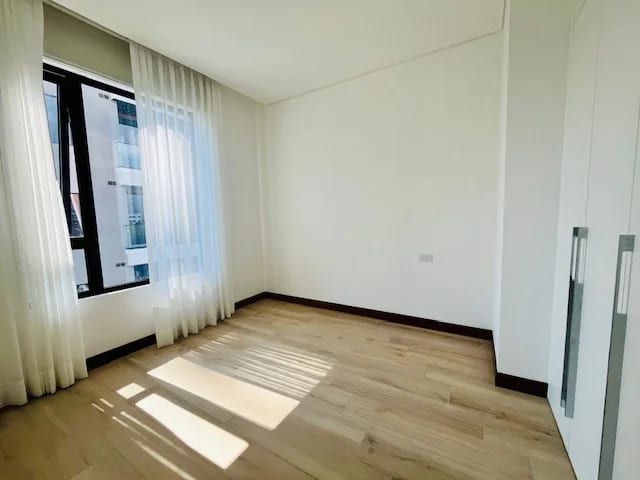 Zona 10 Alquilo precioso Apartamento para estrenar — Apartamento en Alquiler en Zona 10, Guatemala, Ciudad — foto 9 de 12
