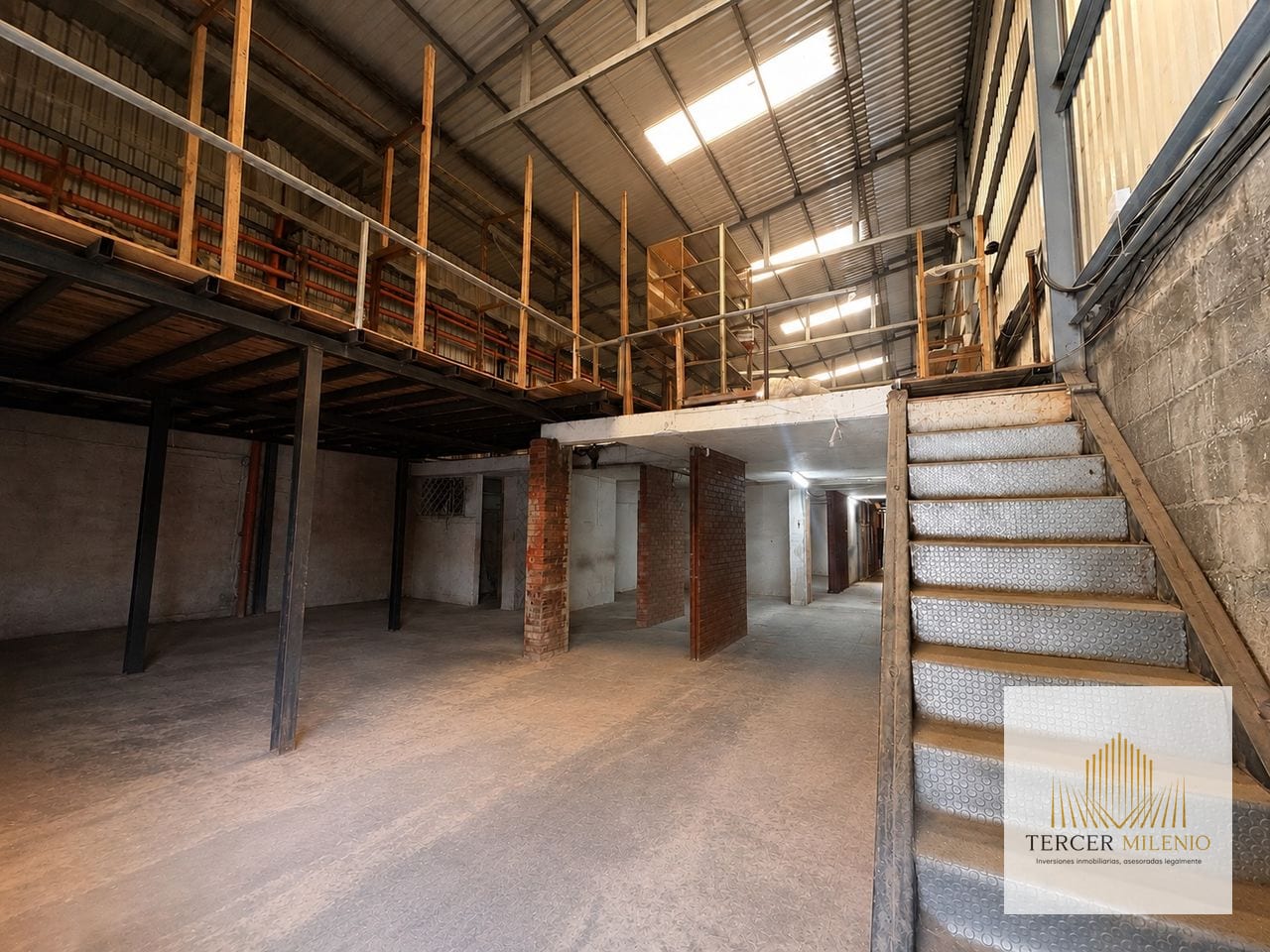 Ofi-bodega de 800 m² zona 9 — Bodega / Ofibodega en Alquiler en Zona 9, Guatemala, Ciudad — foto 1 de 10