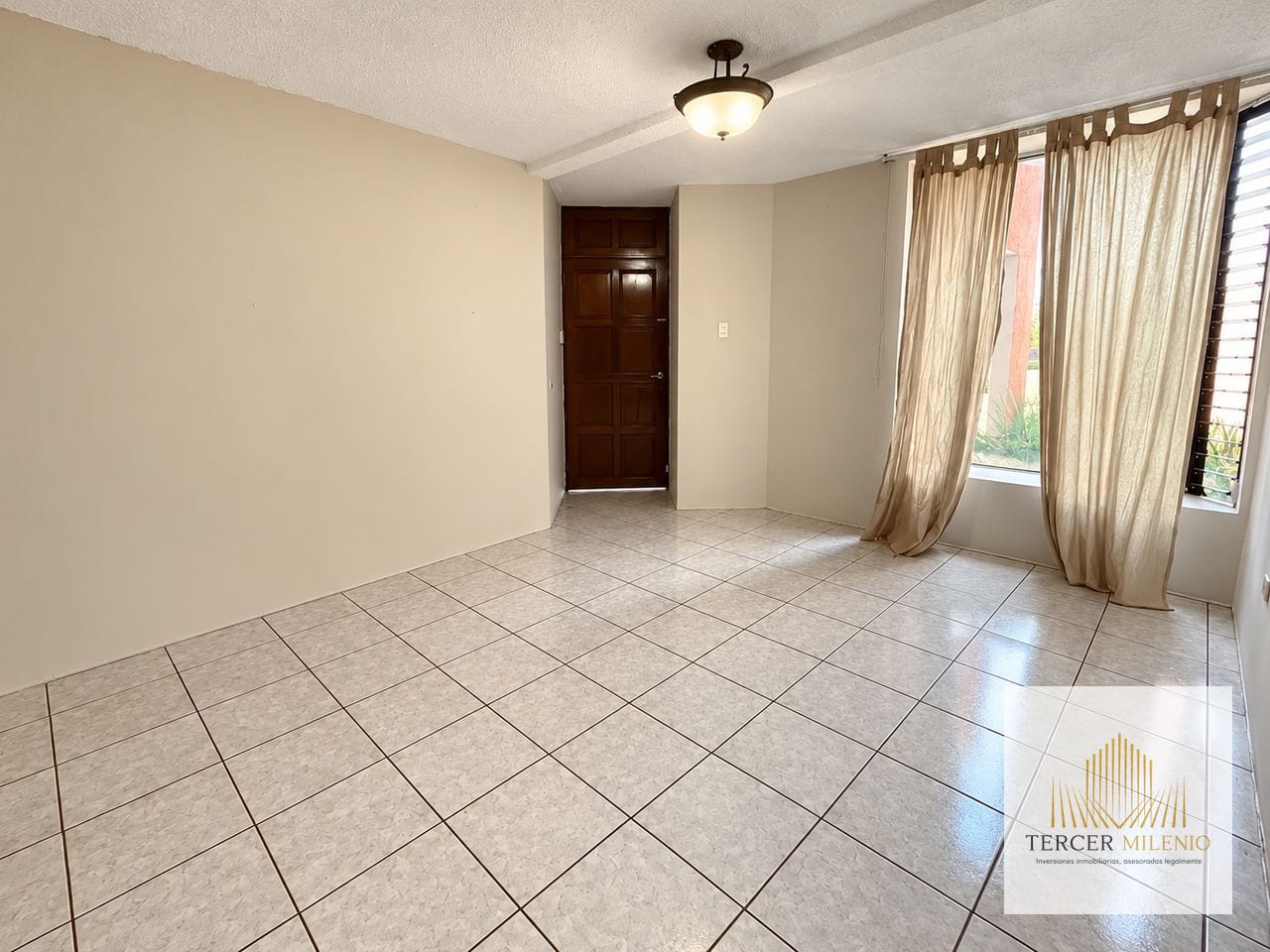 Casa en venta Kanajuyú z16 — Casa en Venta en Zona 16, Guatemala, Ciudad — foto 2 de 7