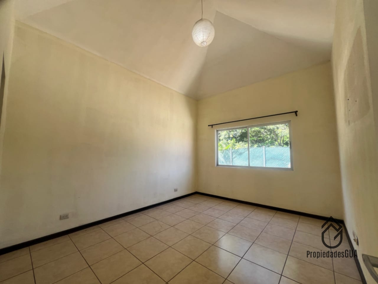 Casa en renta en Villas del Pinar Fraijanes — Casa en Alquiler en Carretera a El Salvador, Guatemala, Ciudad — foto 6 de 12