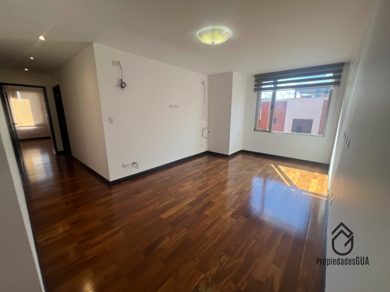 Apartamento amplio con amenidades — Apartamento en Venta en Zona 10, Guatemala, Ciudad — foto 11 de 16