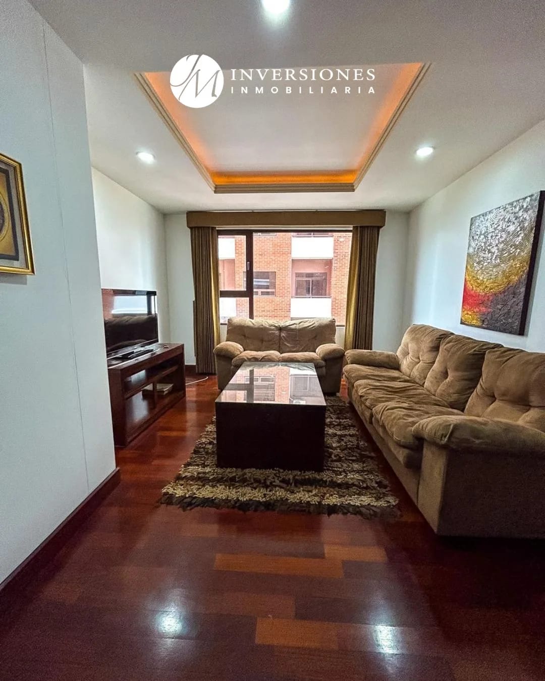 Apartamento de 2 dormitorios amueblado en zona 10 — Apartamento en Alquiler en Zona 10, Guatemala, Ciudad — foto 1 de 9