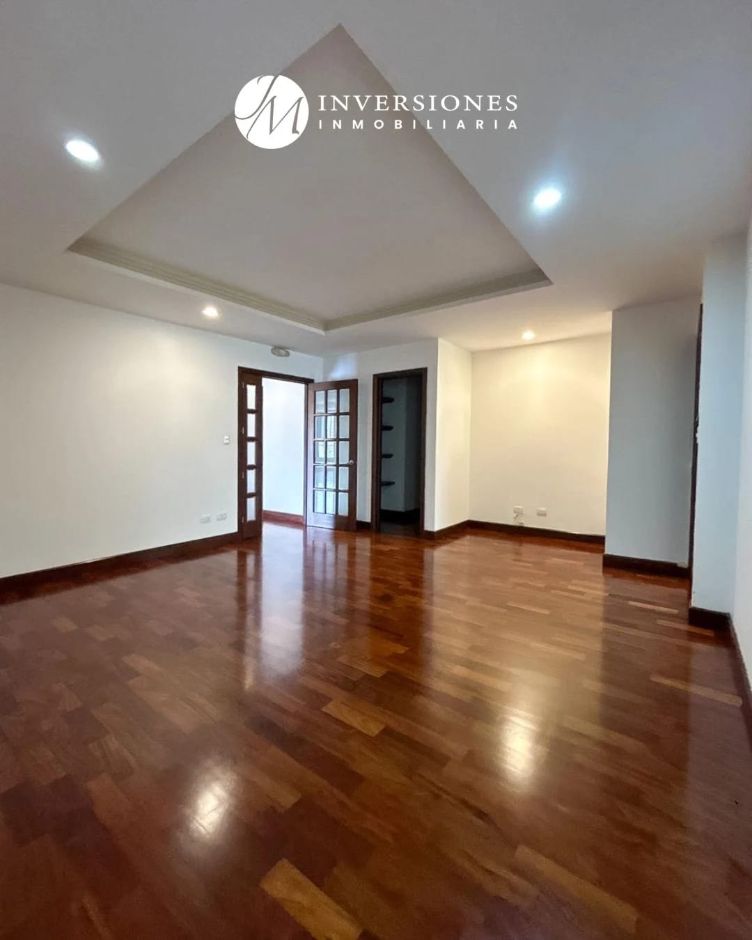Apartamento amplio de 3 dormitorios en zona 10 — Apartamento en Alquiler en Zona 10, Guatemala, Ciudad — foto 4 de 9