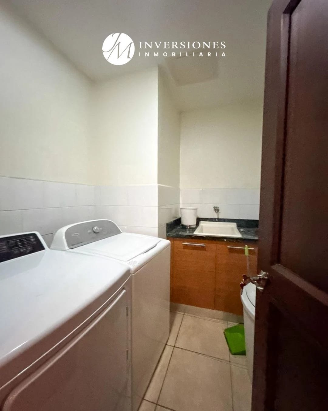 Apartamento amplio de 1 dormitorio en zona 10 — Apartamento en Alquiler en Zona 10, Guatemala, Ciudad — foto 7 de 9