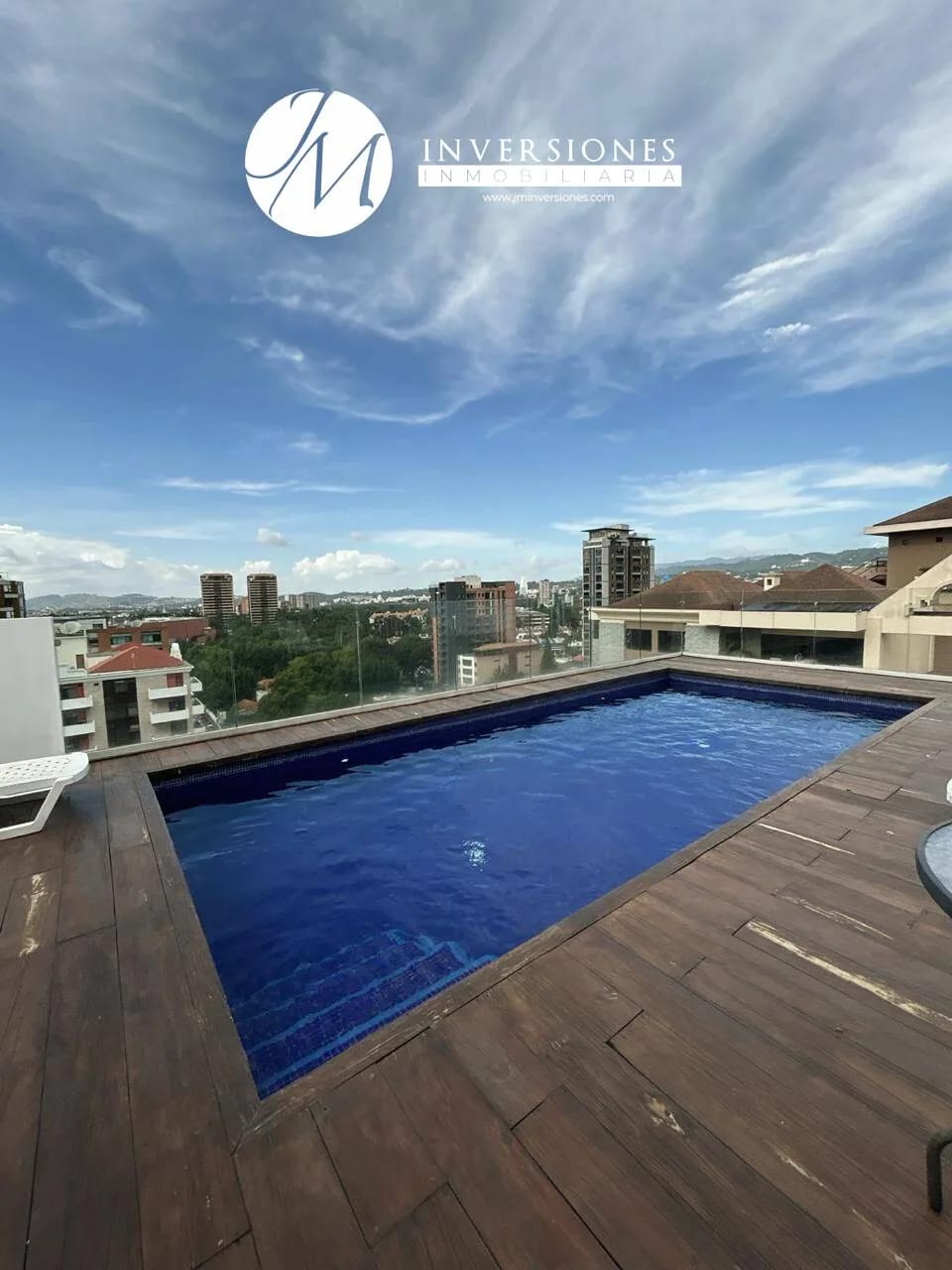 Apartamento En Renta Amueblado En Zona 10 — Apartamento en Alquiler en Zona 10, Guatemala, Ciudad — foto 13 de 16