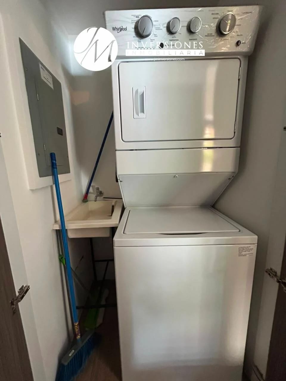 Apartamento En Renta Amueblado En Zona 10 — Apartamento en Alquiler en Zona 10, Guatemala, Ciudad — foto 7 de 16