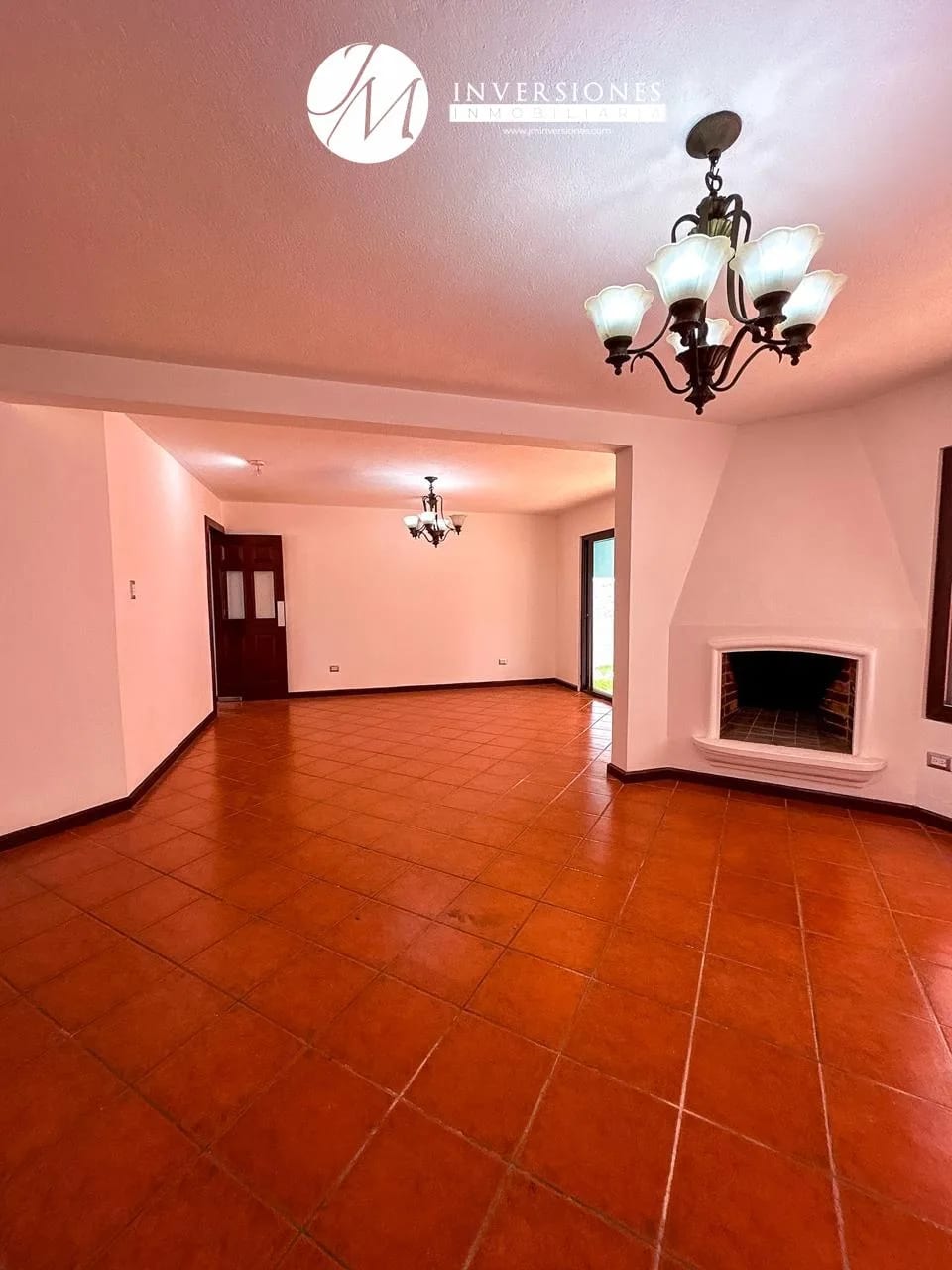 Casa en Venta de 3 dormitrorios en Santa Catarina Pinula — Casa en Venta en Santa Catarina Pinula, Guatemala, Ciudad — foto 1 de 10