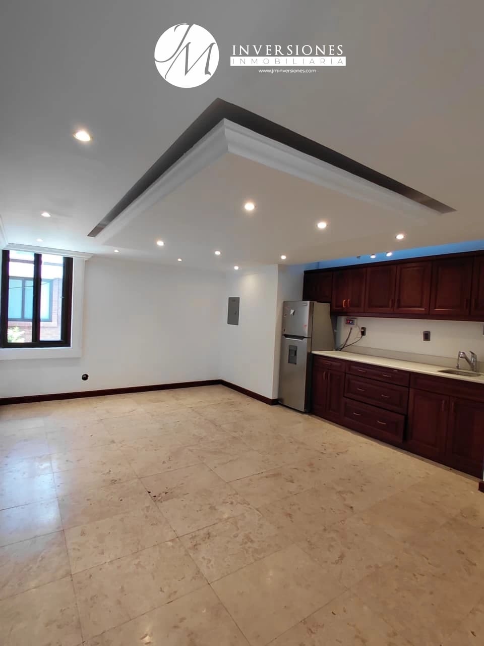 Apartamento en Renta con Linea blanca en zona 10 — Apartamento en Alquiler en Zona 10, Guatemala, Ciudad — foto 2 de 4