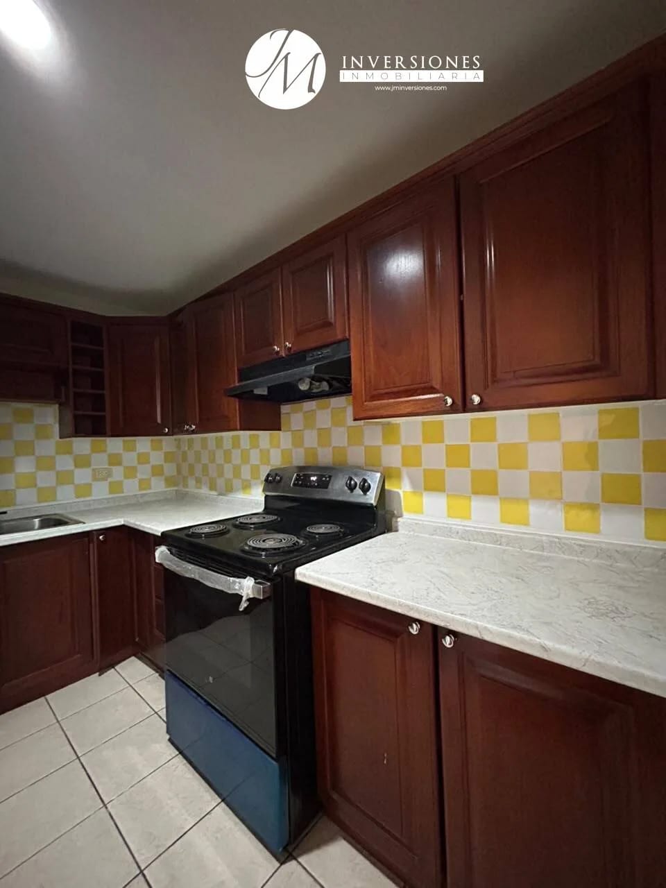 Apartamento en Renta de 3 Dormitorios en zona 14 — Apartamento en Alquiler en Zona 14, Guatemala, Ciudad — foto 5 de 17