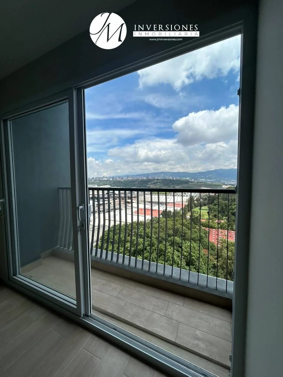 Apartamento en Venta de 2 Dormitorios en zona 12 — Apartamento en Venta en Andares Doce, Zona 12, Guatemala, Ciudad — foto 14 de 17