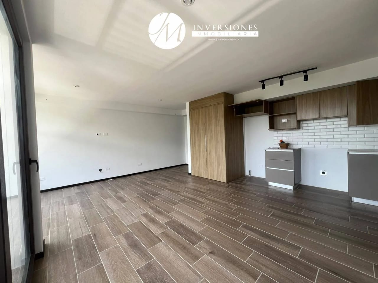Apartamento en Renta de 3 Dormitorios en zona 16 — Apartamento en Alquiler en Zona 16, Guatemala, Ciudad — foto 4 de 6