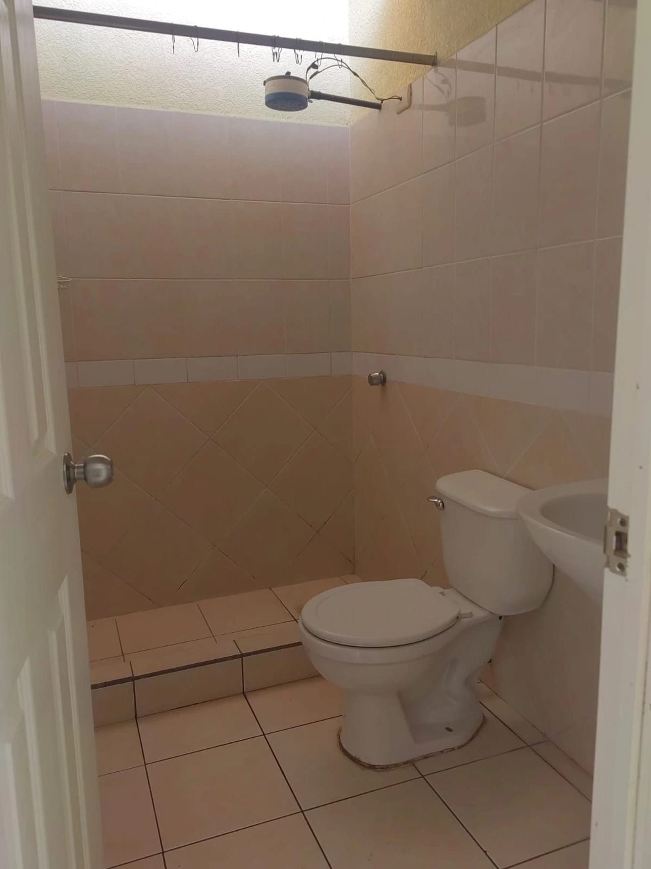 Casa en Venta Vista Azul Santa Catarina Pinula — Casa en Venta en Villas Granada Premier 2, Santa Catarina Pinula, Guatemala, Ciudad — foto 14 de 16