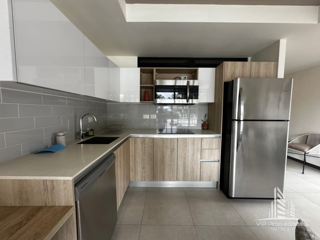 Zona 10, apartamento en alquiler — Apartamento en Alquiler en Mira, Zona 10, Guatemala, Ciudad — foto 3 de 12