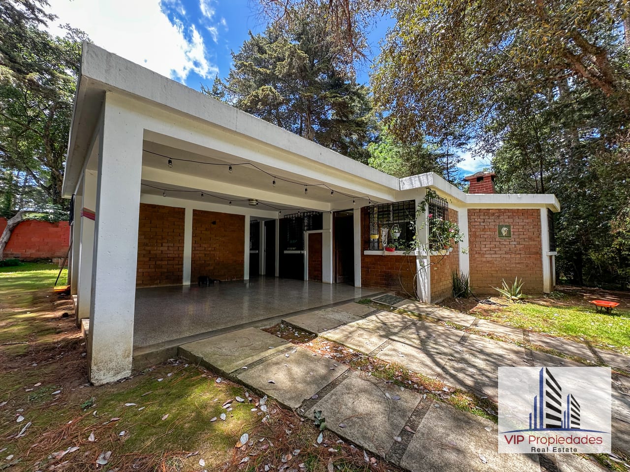 Casa en venta dentro de condominio, Santiago Sacatepequez — Casa en Venta en Santiago Sacatepéquez, Sacatepéquez — foto 2 de 4