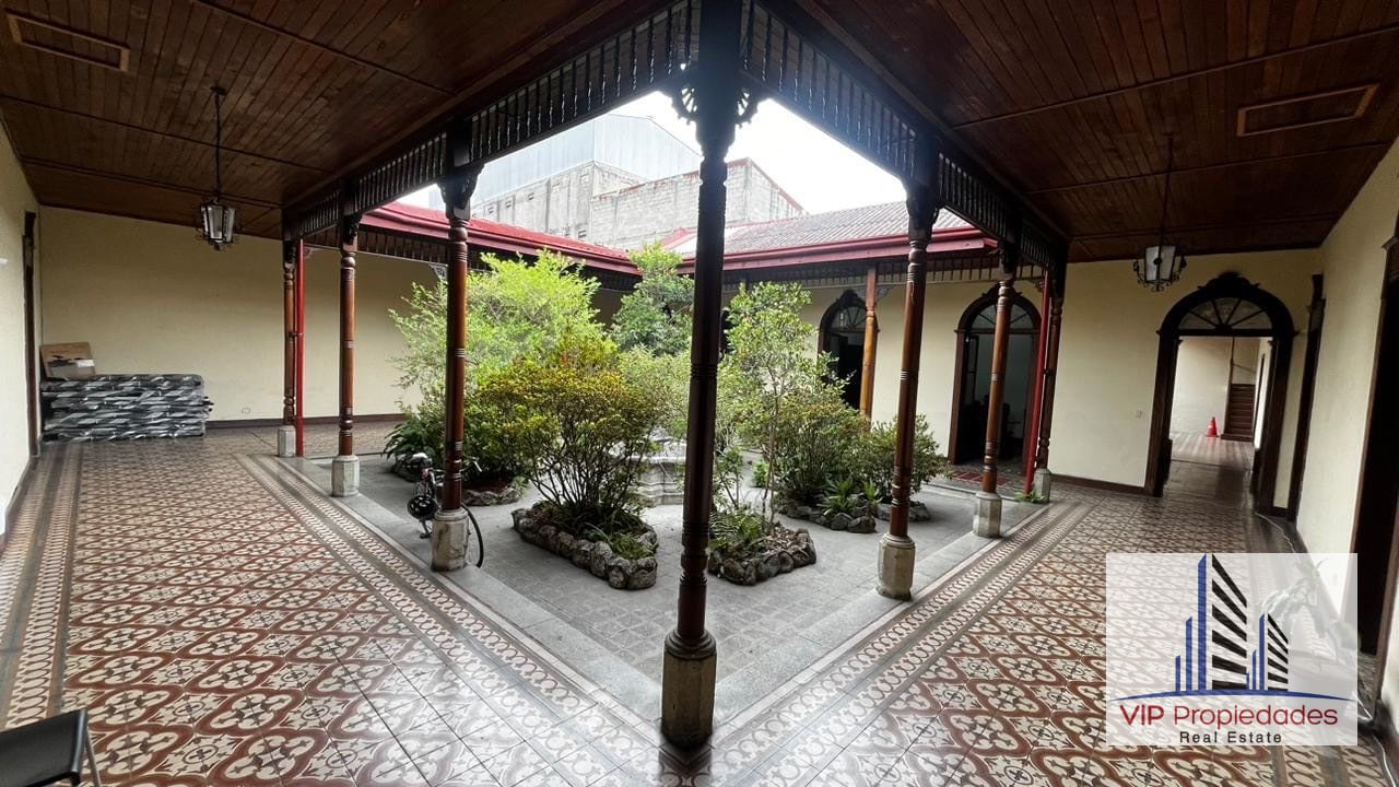 Zona 1, amplia casa de esquina en venta — Casa en Venta en Zona 1, Guatemala, Ciudad — foto 1 de 8