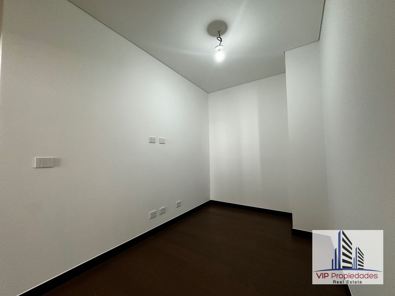Zona 16, amplio apartamento en alquiler (copia) — Apartamento en Alquiler en Nogales de Cayalá, Zona 16, Guatemala, Ciudad — foto 5 de 17