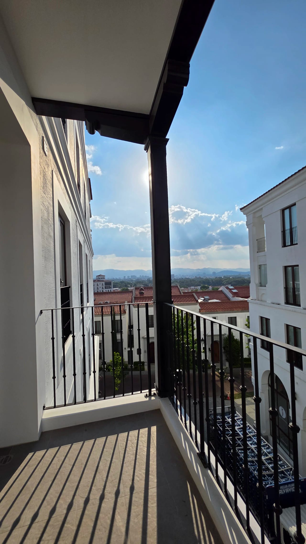 Apartamento en renta en Lirios de Cayala IV Nuevo — Apartamento en Alquiler en Zona 16, Guatemala, Ciudad — foto 3 de 16