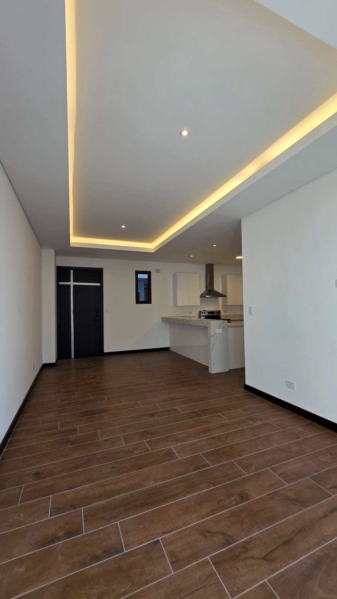 Apartamento en renta en Lirios de Cayala IV Nuevo — Apartamento en Alquiler en Zona 16, Guatemala, Ciudad — foto 5 de 16