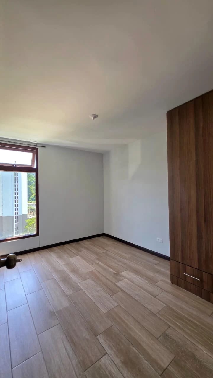 Apartamento en renta en Villas Granada Premium ll Santa Catarina Pin. — Apartamento en Alquiler en Villas Granada Premier 2, Santa Catarina Pinula, Guatemala, Ciudad — foto 9 de 17