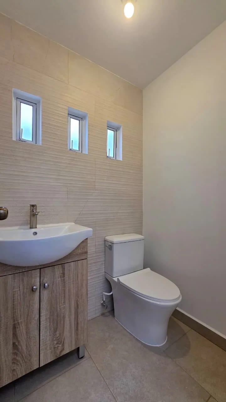 Casa en venta en Carretera a El Salvador km 15.5 frente a Pradera Conc — Casa en Venta en Paraje Solar, Carretera a El Salvador, Guatemala, Ciudad — foto 6 de 17